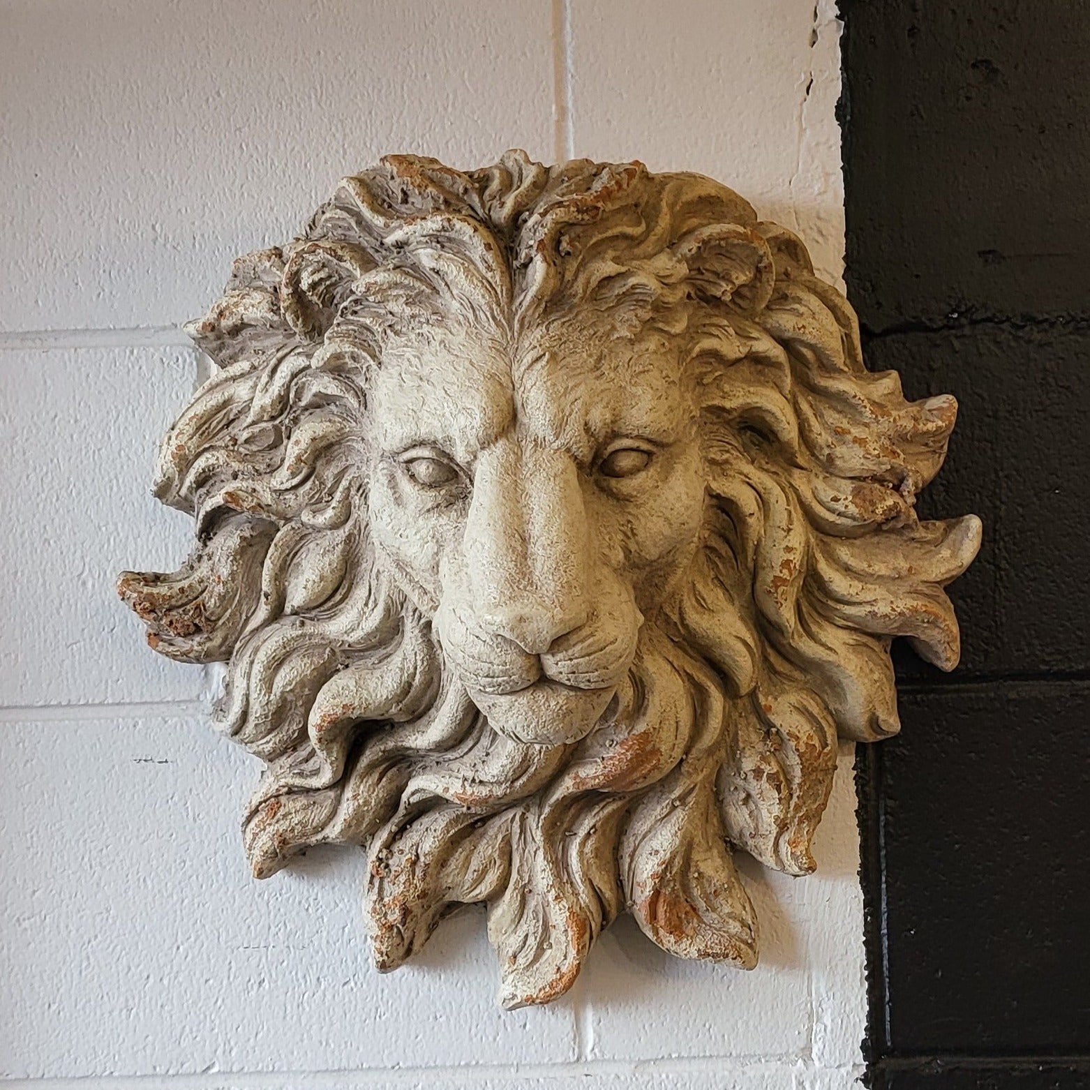 Vintage Hanging Lion Head - Antique Marble