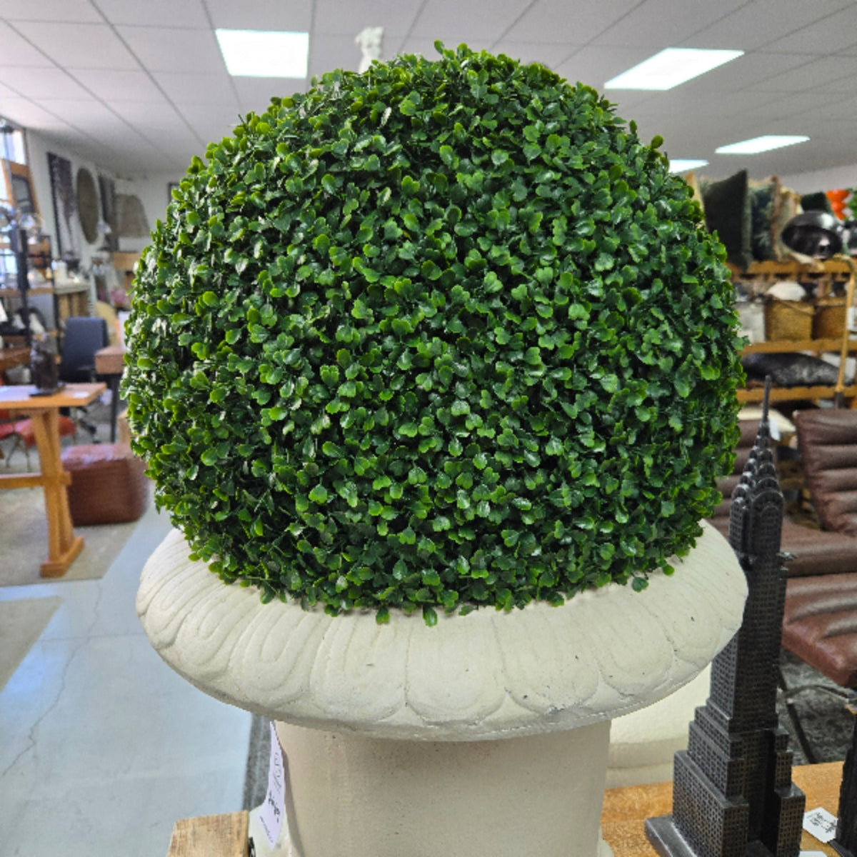 Green Boxwood Ball Large 48cm