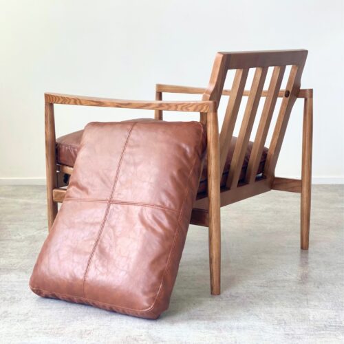 Hans Mid-Century leather Armchair - Rustic Brown