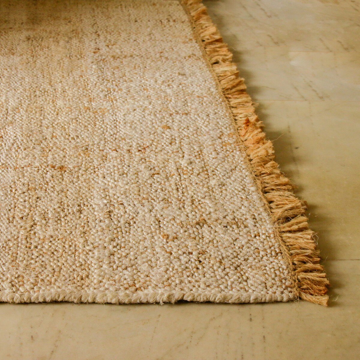 Akiiko - Handwoven Olio Jute Rug W/ Fringes - Medium