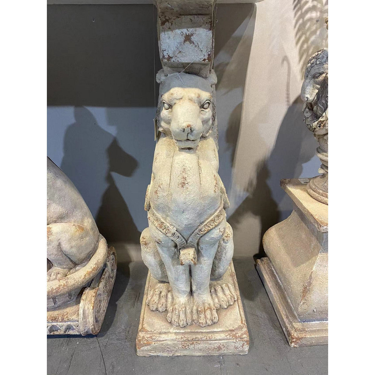 Vintage Lion Plinth - Antique Marble