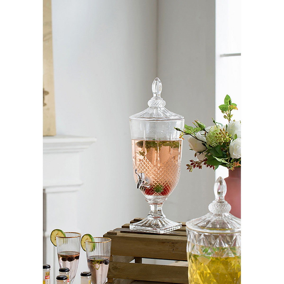 GLASS JAR WITH LID