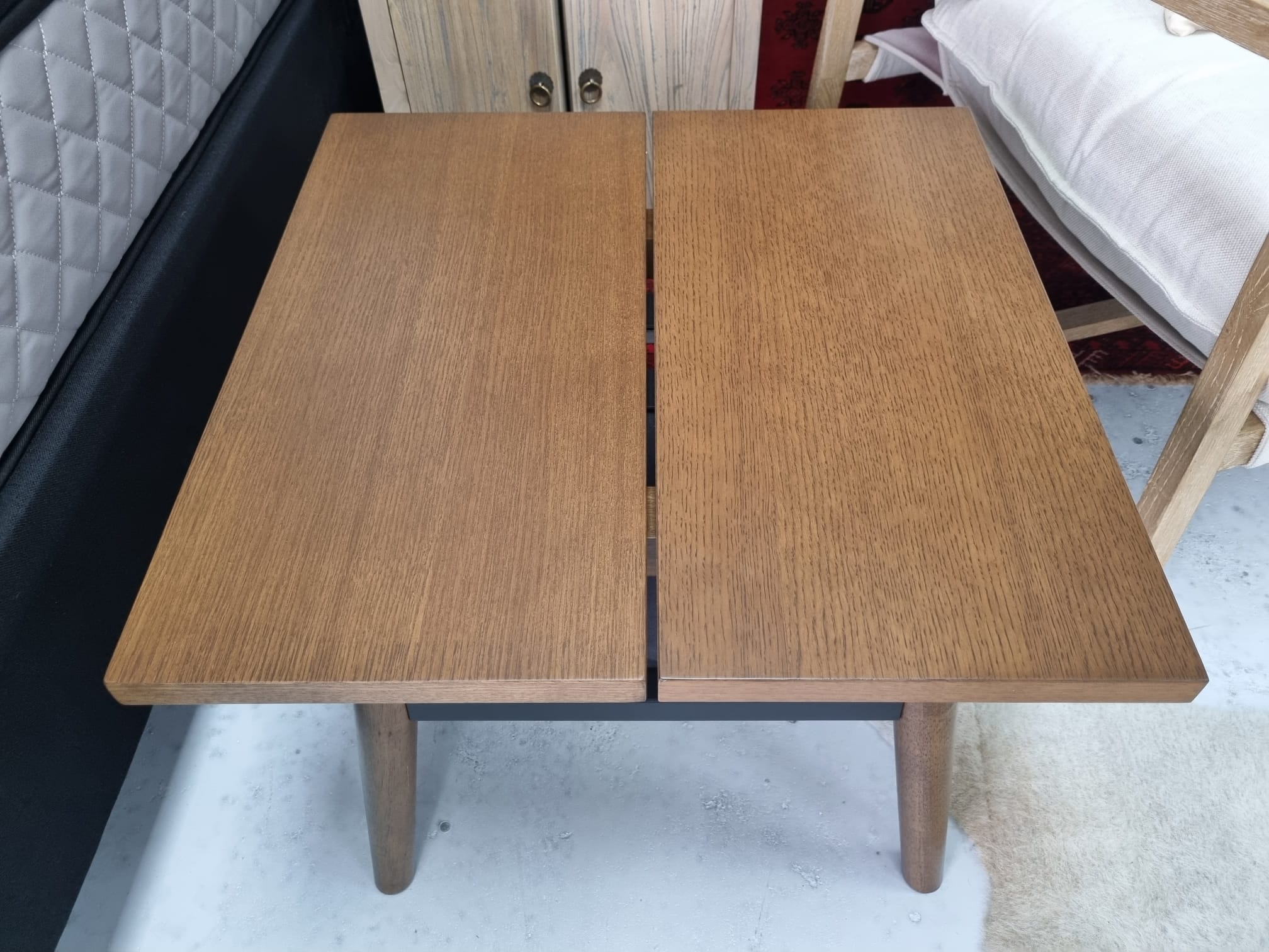 Hastings Lamp Table