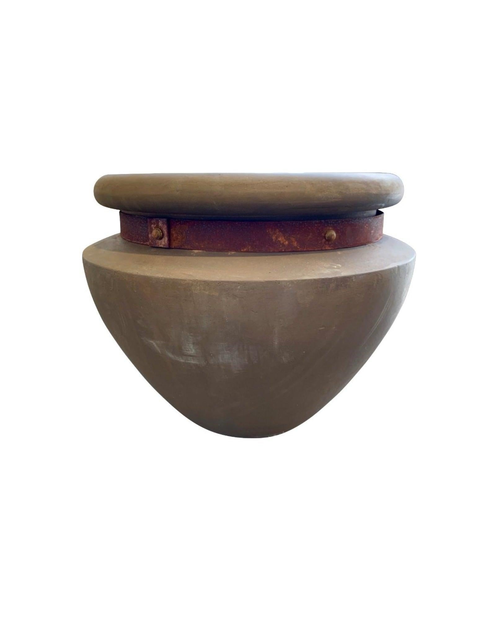 La Terre Small Round Planter Fossil